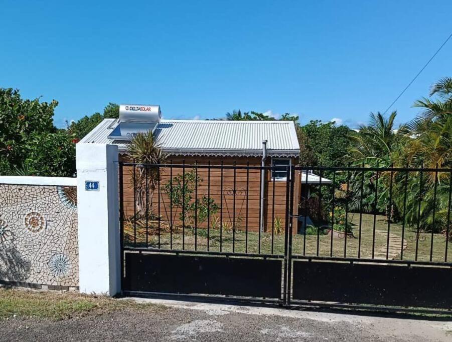Tukusi Bungalow Le Moule Luaran gambar